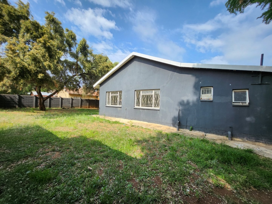 4 Bedroom Property for Sale in Stilfontein Ext 4 North West